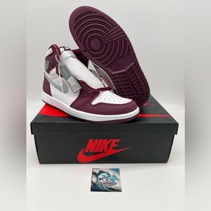NEW Jordan 1 Retro High OG Bordeaux *555088-611* Men Size 8.5 (SAME DAY SHIP!)